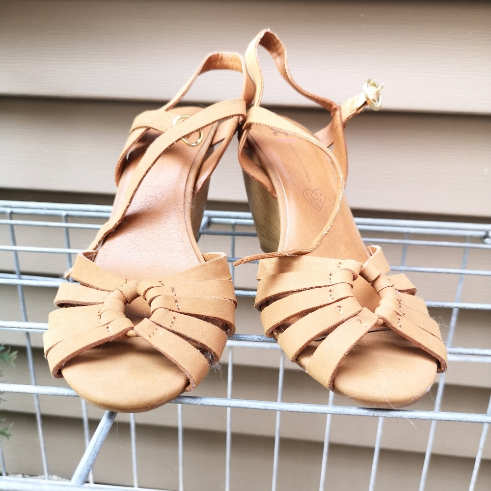 BC Summer wedges